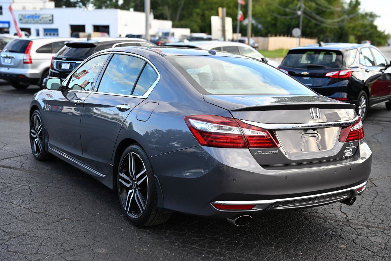 Used 2016 Honda Accord Touring image 6