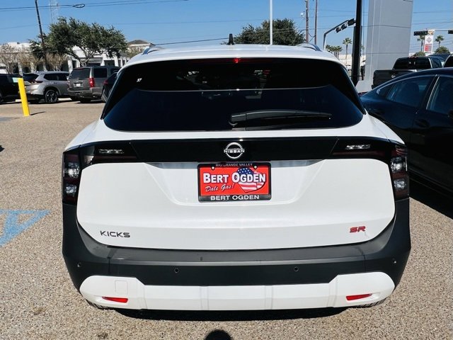 New 2026 Nissan Kicks SR image 11
