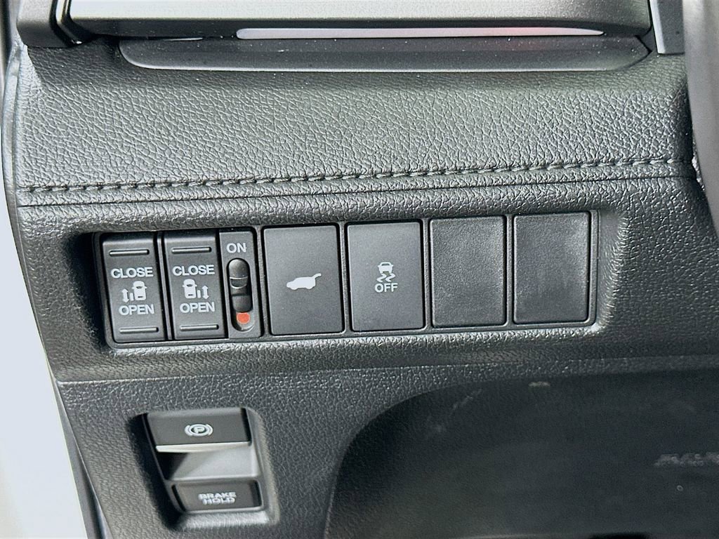 Used 2025 Honda Odyssey Sport-L image 23