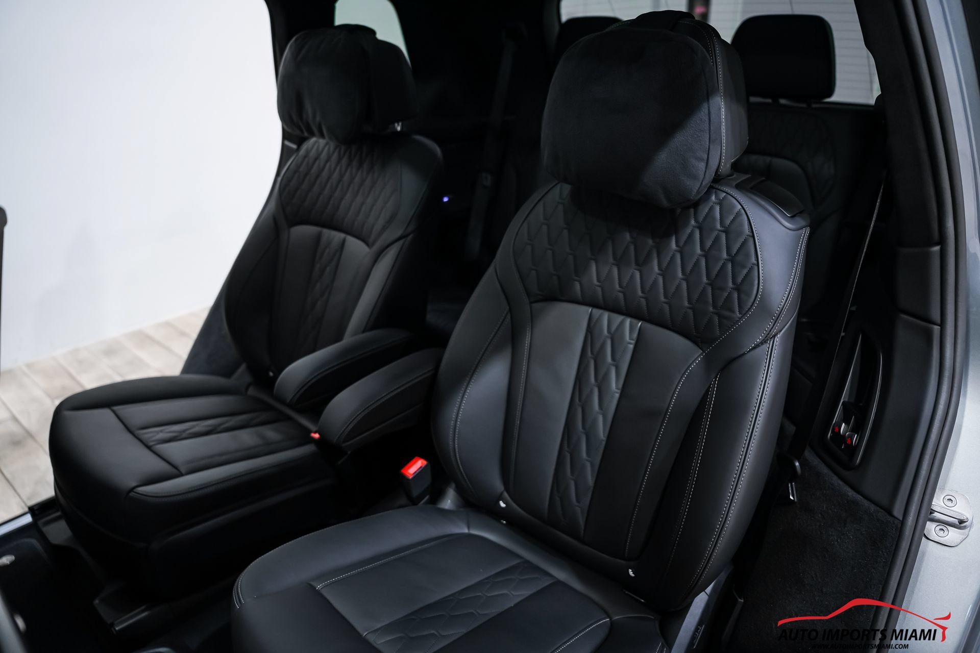 Used 2024 BMW ALPINA XB7 AWD/4WD image 65