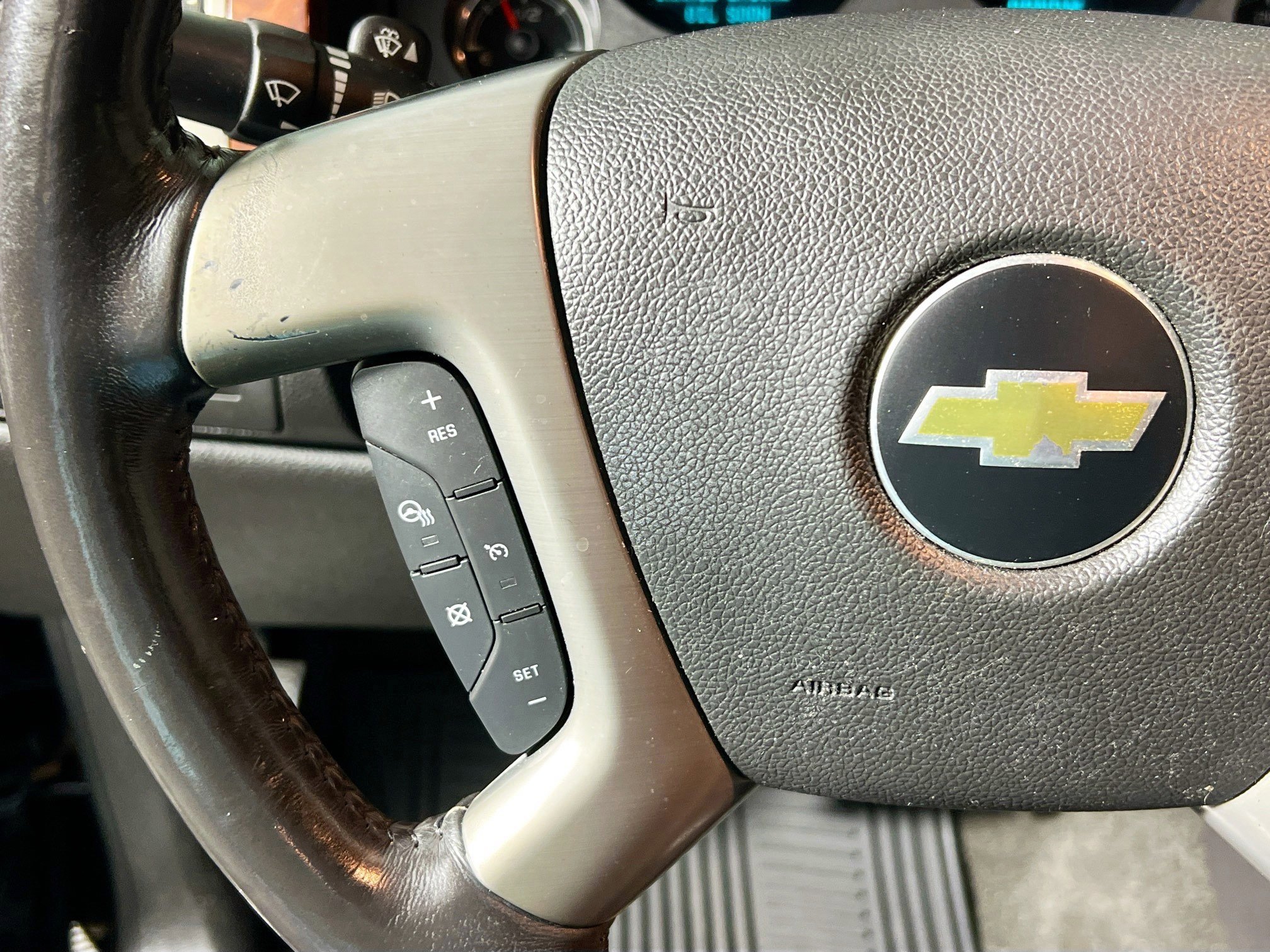 Used 2012 Chevrolet Avalanche LTZ image 17