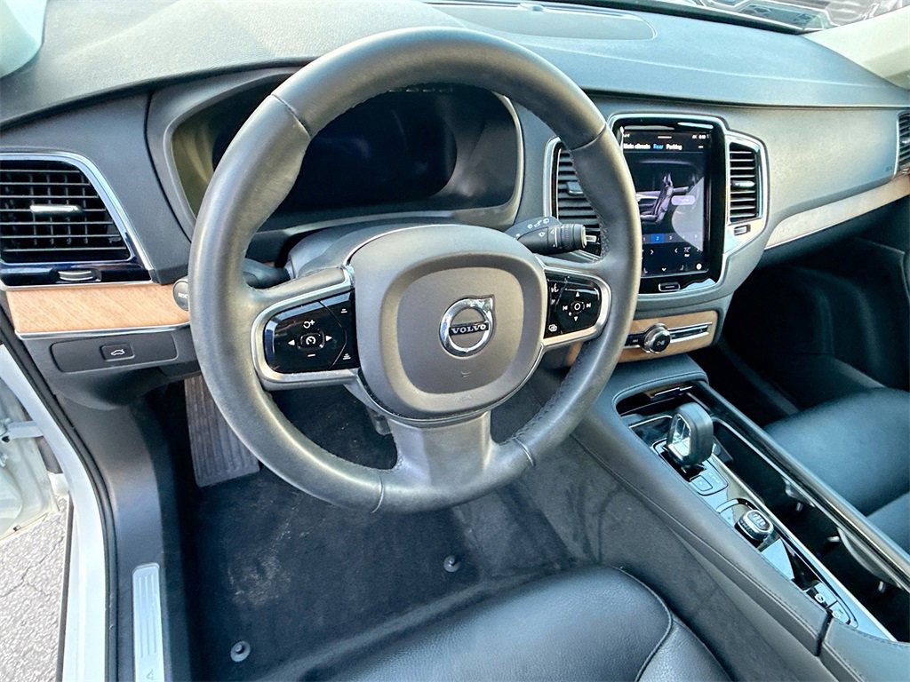 Used 2023 Volvo XC90 B5 Plus w/ Protection Package Premier image 12