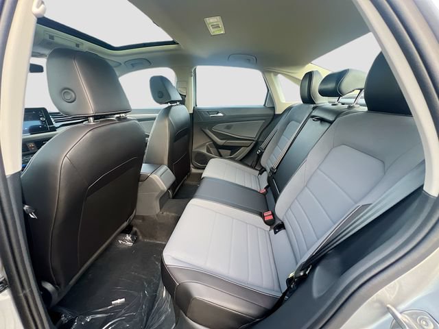 New 2026 Volkswagen Jetta SE FWD image 24