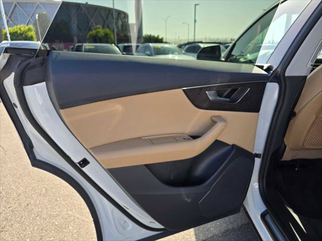 Used 2023 Audi Q8 Premium w/ Convenience Package AWD/4WD image 15