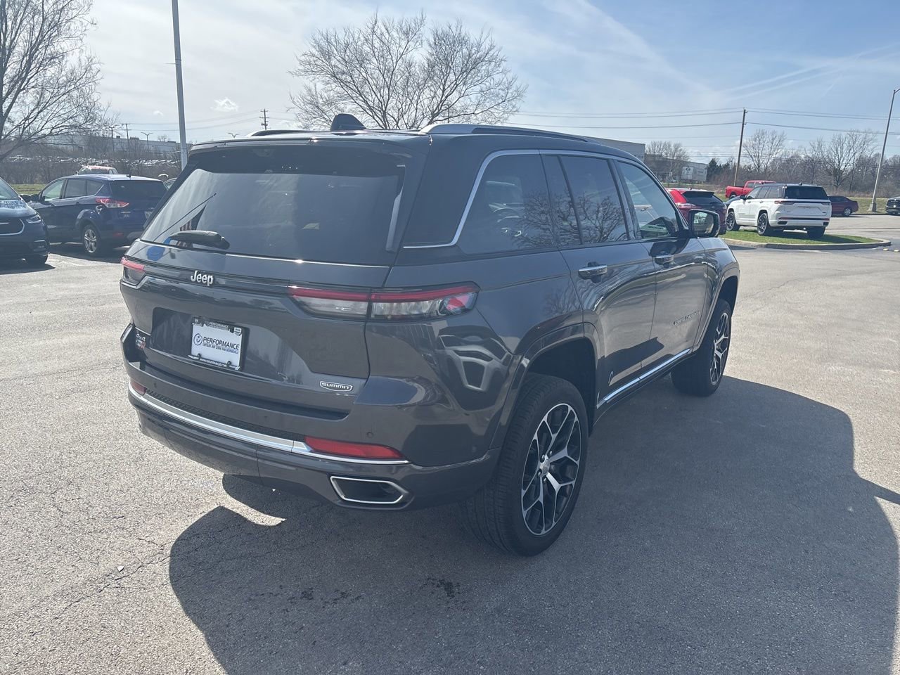 Used 2024 Jeep Grand Cherokee Summit image 3