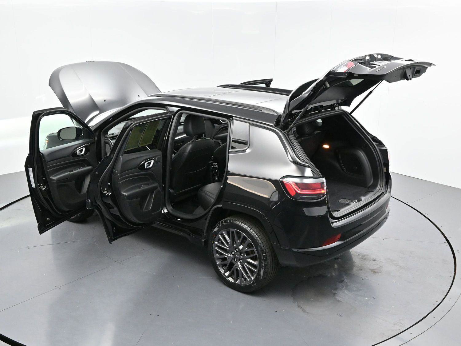 Used 2023 Jeep Compass High Altitude image 40