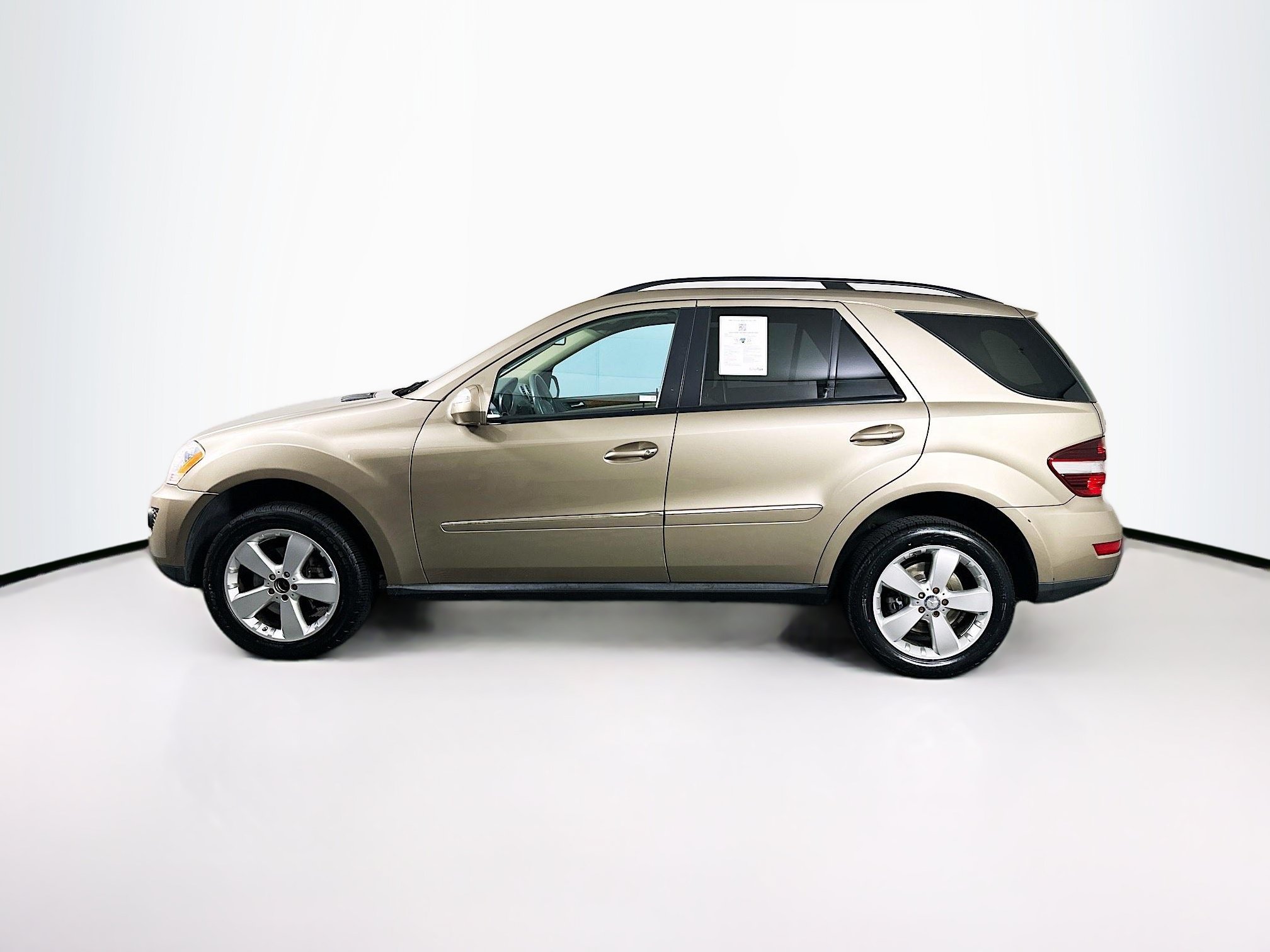 Used 2009 Mercedes-Benz ML 350 4MATIC image 4
