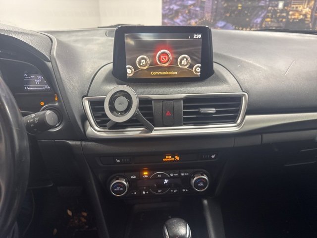 Used 2017 MAZDA MAZDA3 Touring image 15