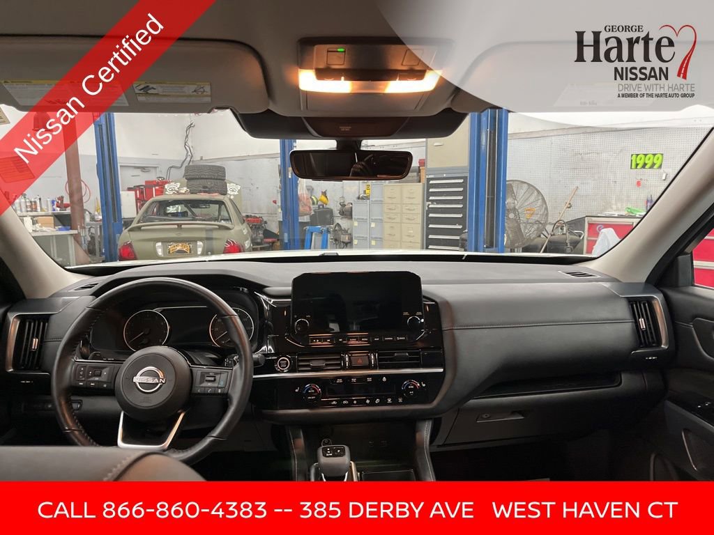 Certified 2024 Nissan Pathfinder SL AWD/4WD image 37