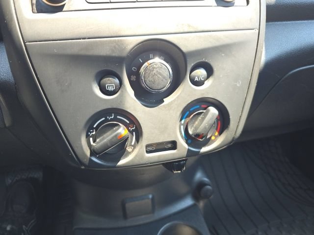 Used 2018 Nissan Versa S Plus FWD image 19