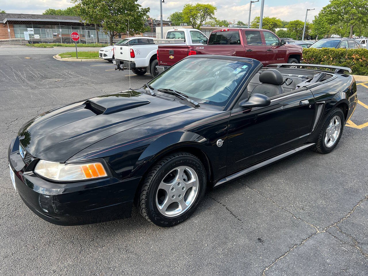 Used 2004 Ford Mustang Convertible RWD image 6