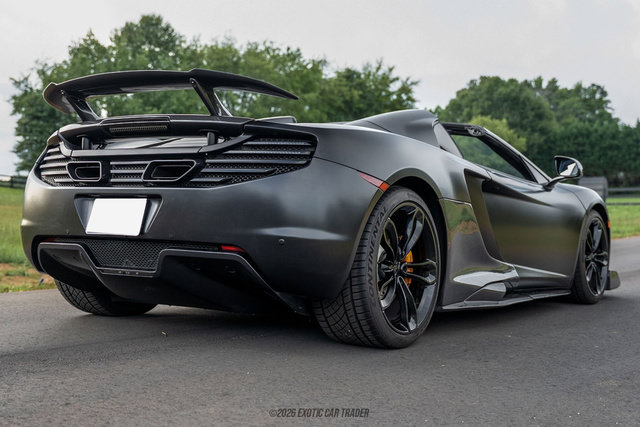 Used 2013 McLaren MP4-12C Spider RWD image 8