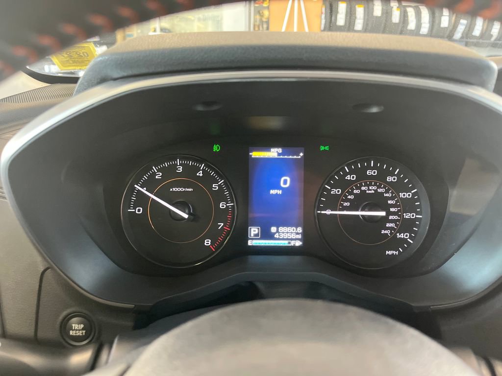 Used 2019 Subaru Crosstrek 2.0i Premium AWD/4WD image 3