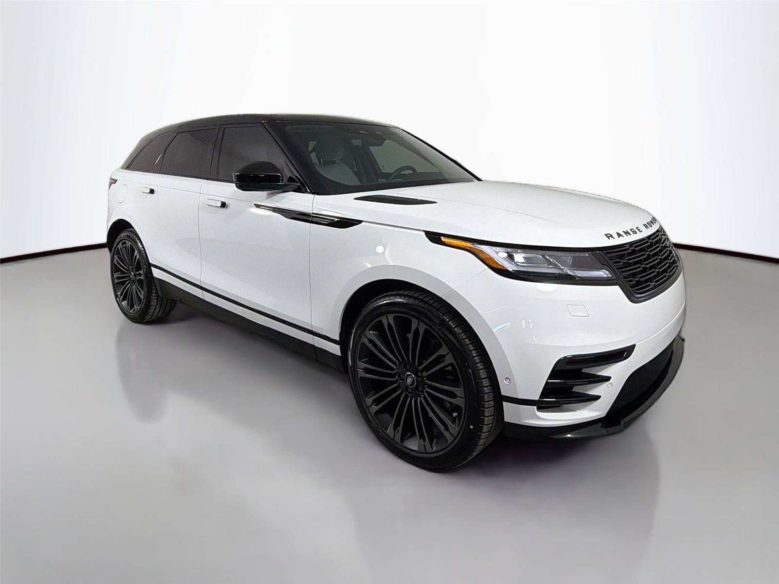 New 2026 Land Rover Range Rover Velar Belgravia AWD/4WD image 3