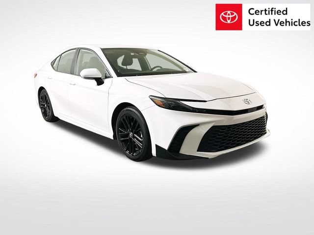 Certified 2025 Toyota Camry SE FWD image 1
