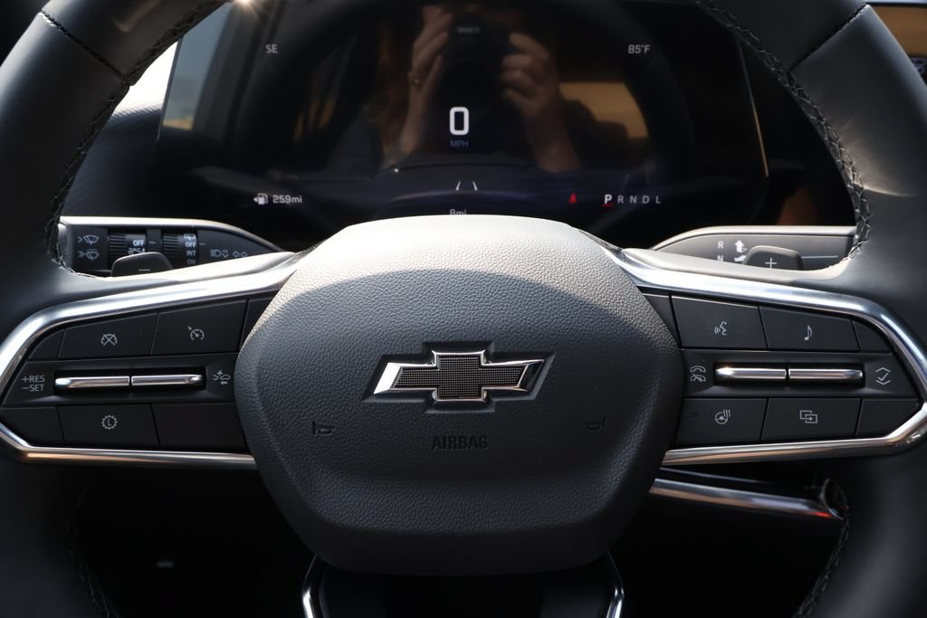 New 2027 Chevrolet Equinox LT w/ Midnight Edition FWD image 22