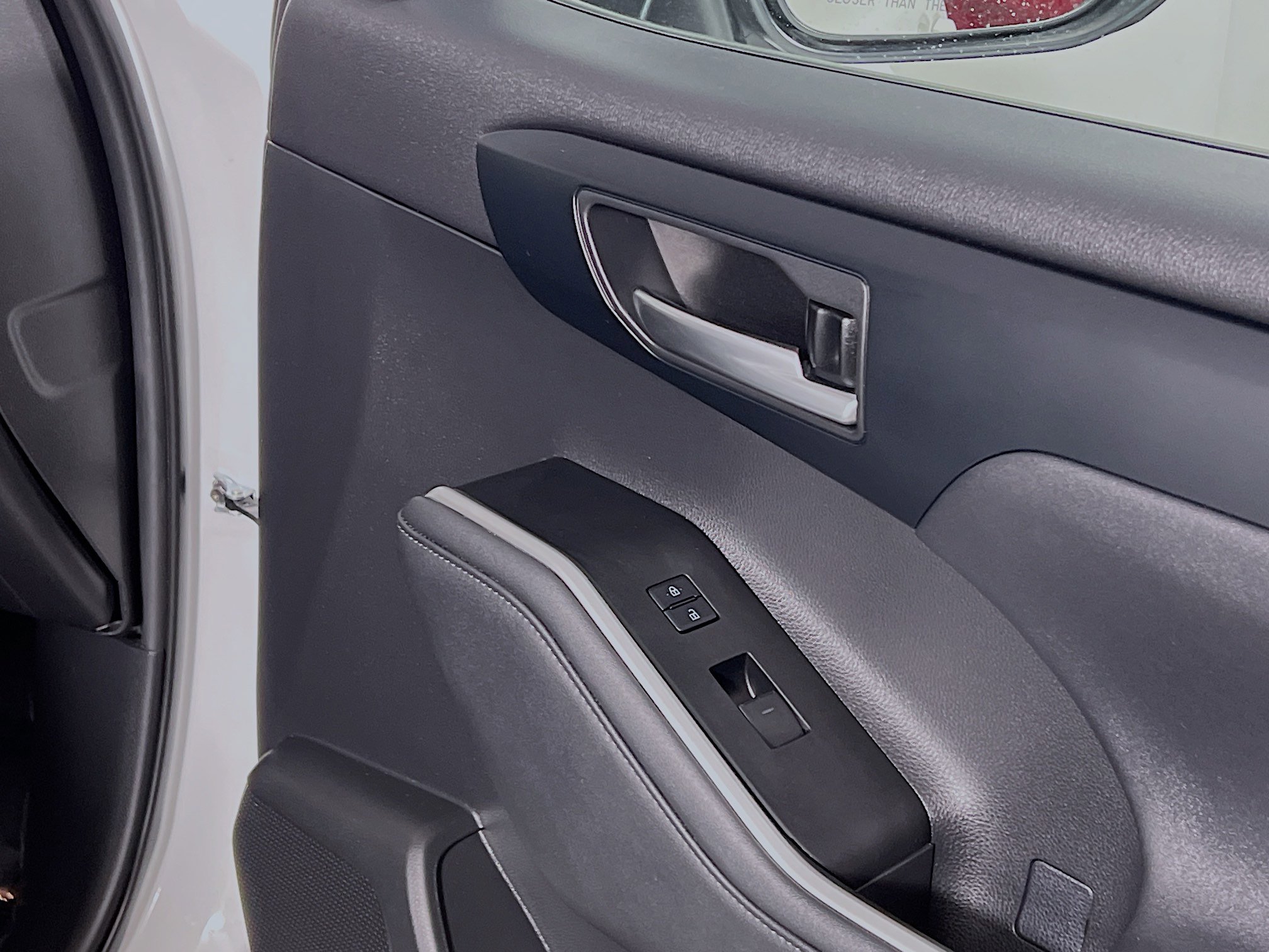 Used 2023 Toyota Highlander XLE image 32