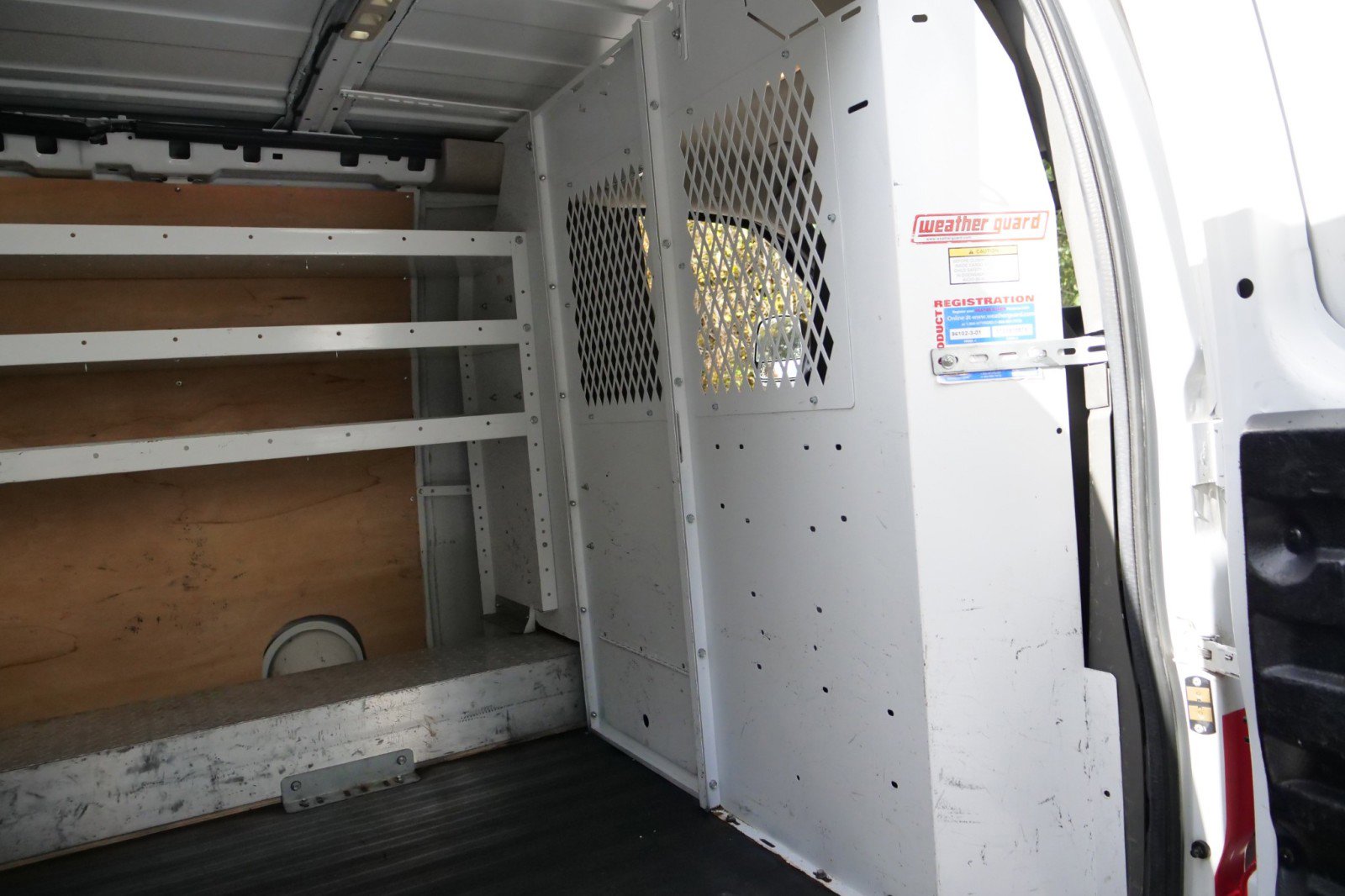 Used 2018 GMC Savana 3500 w/ Driver Convenience Package image 31