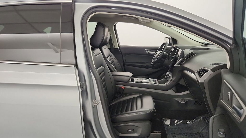 Used 2022 Ford Edge SEL image 28