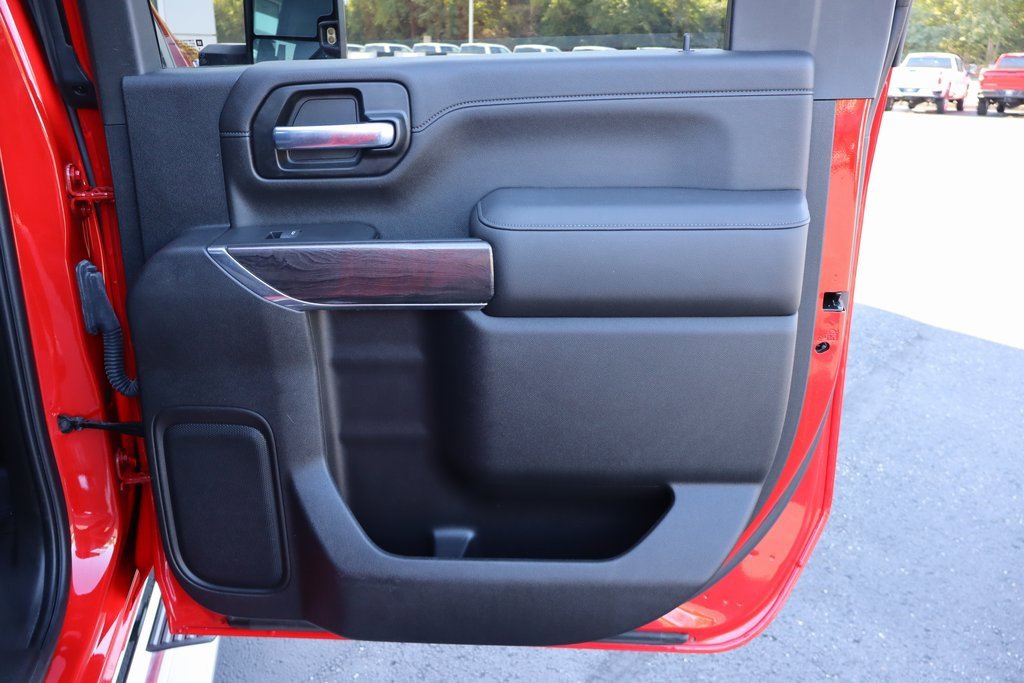 Used 2020 Chevrolet Silverado 2500 LTZ w/ LTZ Plus Package image 26