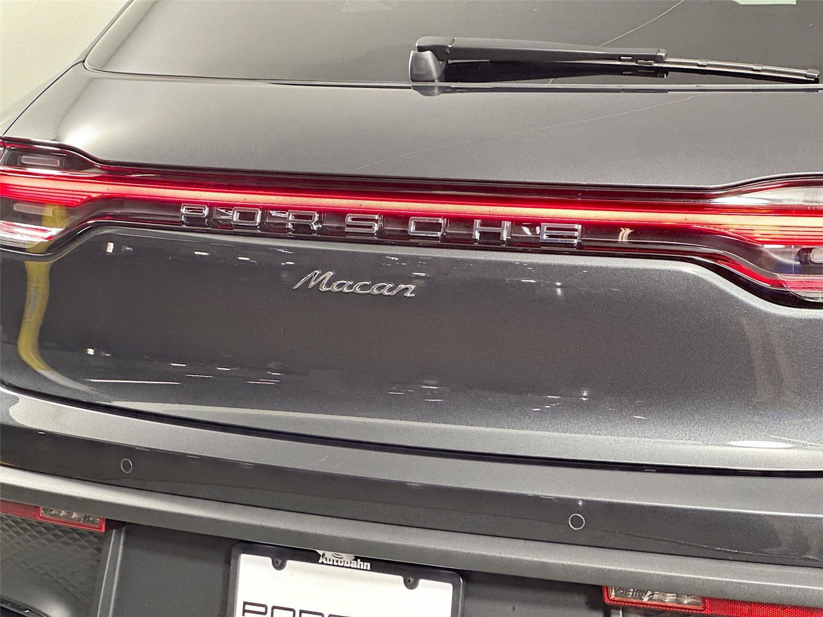 Certified 2026 Porsche Macan Turbo AWD/4WD image 17