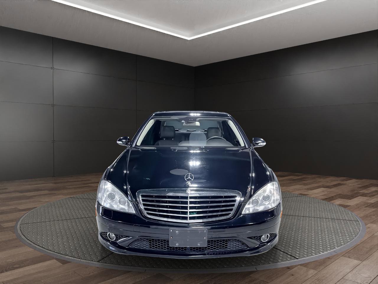 Used 2008 Mercedes-Benz S 550 4MATIC image 3