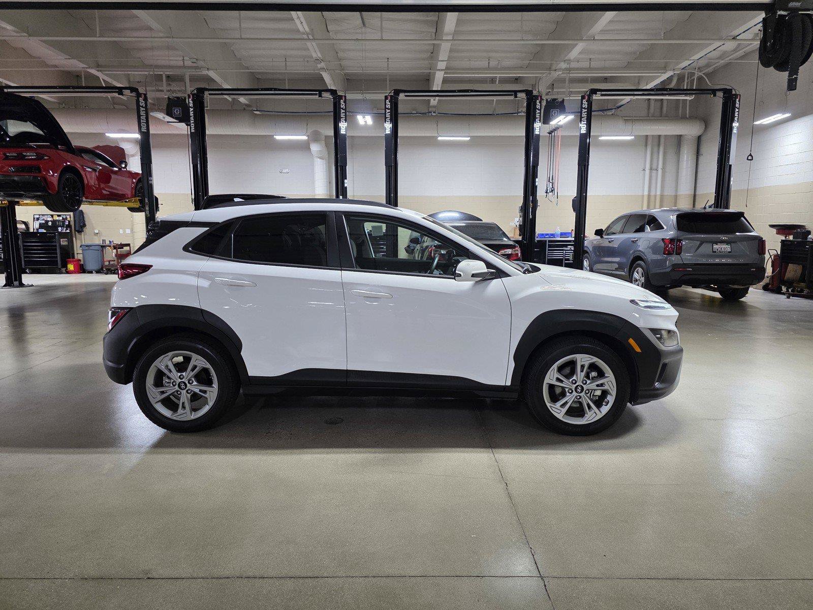 Used 2023 Hyundai Kona SEL w/ Convenience Package FWD image 8