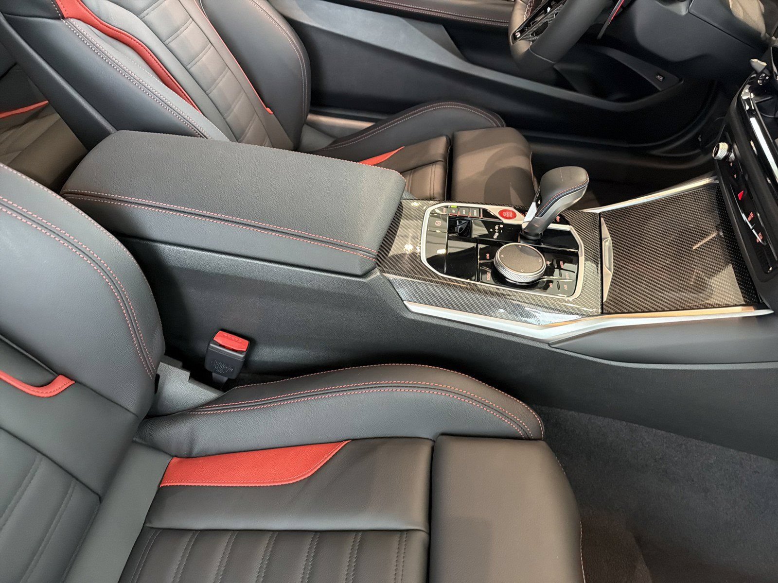 New 2026 BMW M2 w/ Lighting Package RWD image 17