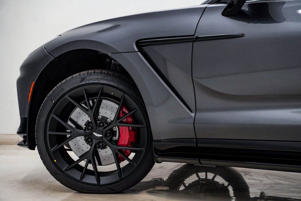 New 2026 Aston Martin DBX 707 image 14