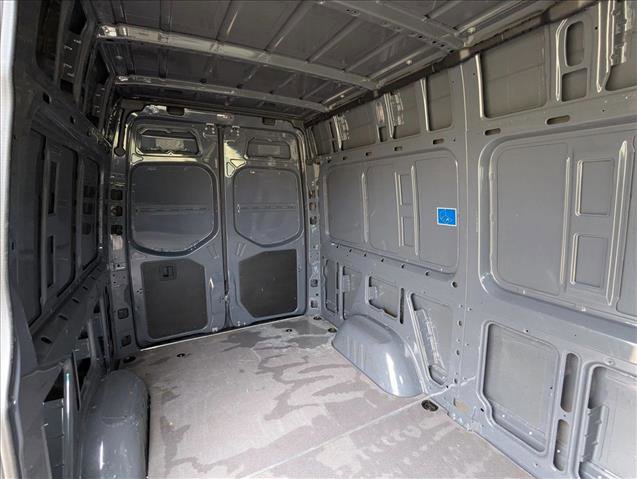 Used 2023 Mercedes-Benz Sprinter 2500 image 21