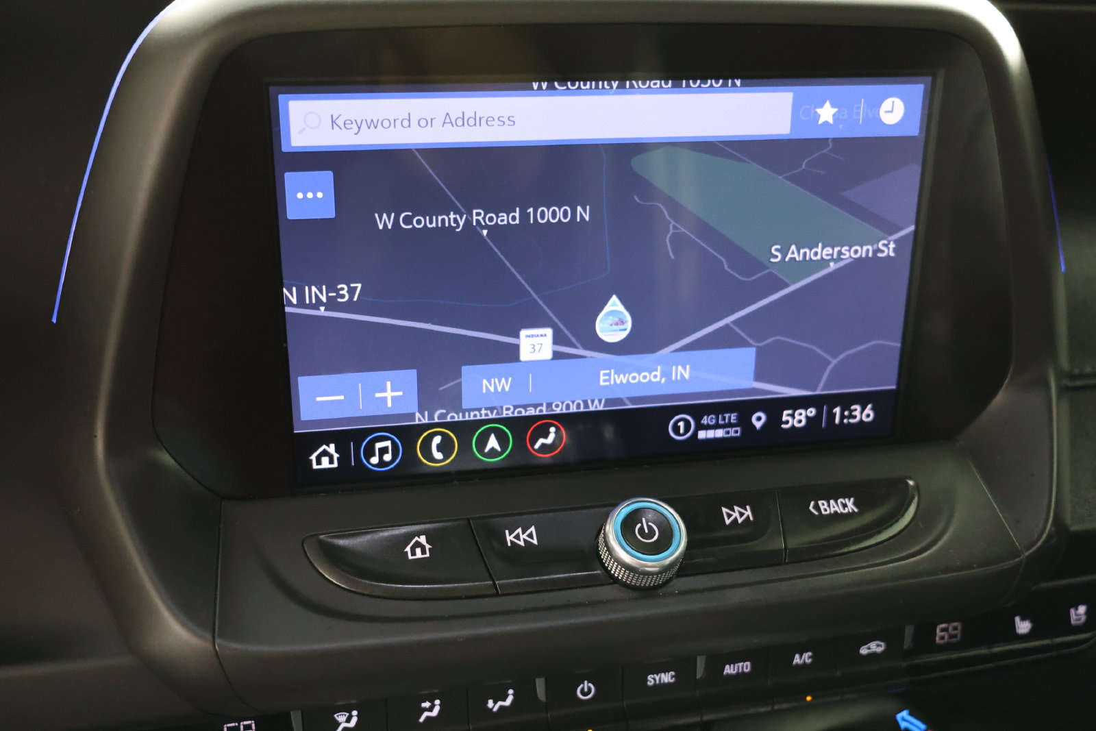 Used 2022 Chevrolet Camaro SS RWD image 8