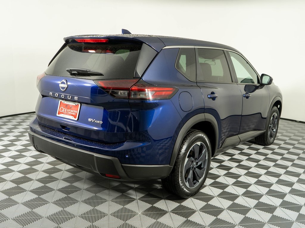 Used 2024 Nissan Rogue SV image 6