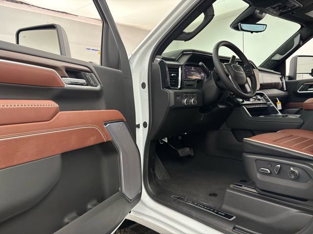 New 2026 GMC Sierra 2500 Denali Ultimate image 17