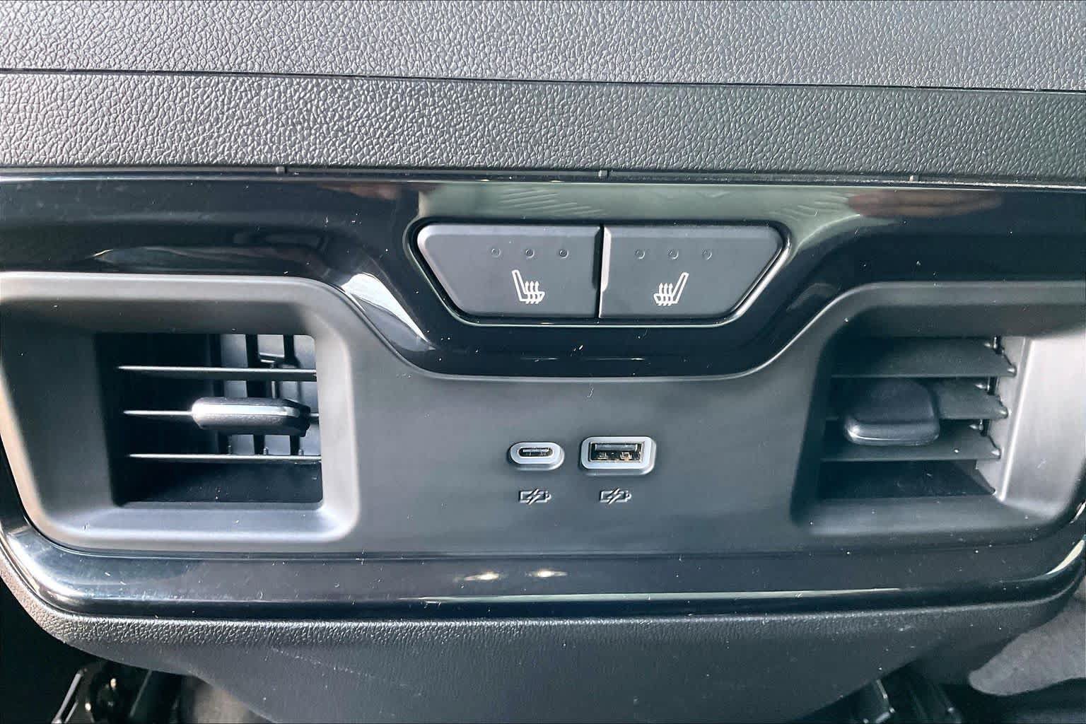 Certified 2026 GMC Sierra 2500 AT4 AWD/4WD image 31
