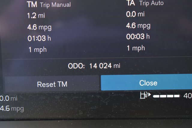 Used 2023 Volvo V60 B5 Cross Country Plus w/ Climate Package image 23