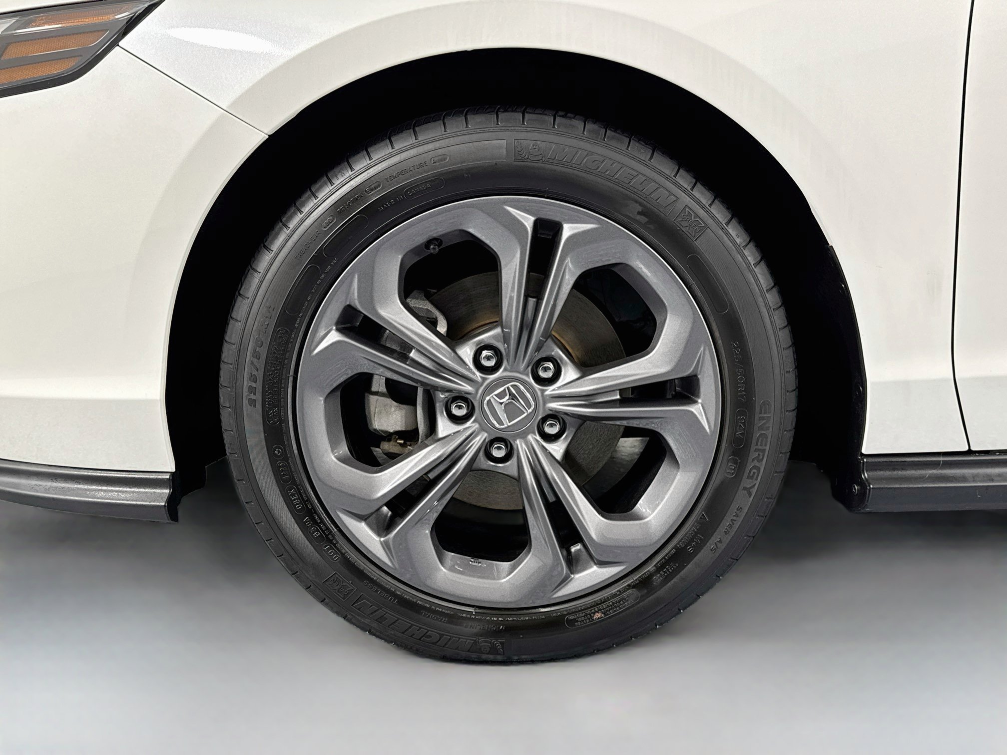 Certified 2023 Honda Accord EX image 30