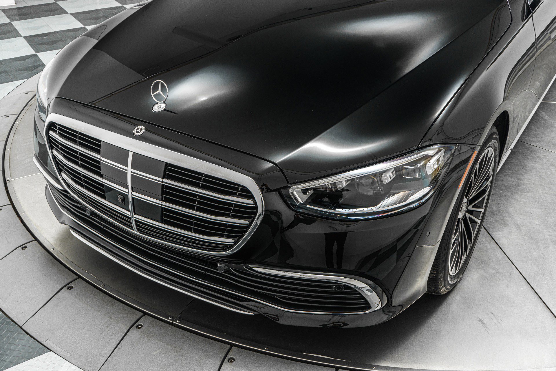 Used 2025 Mercedes-Benz S 580e 4MATIC Sedan image 37