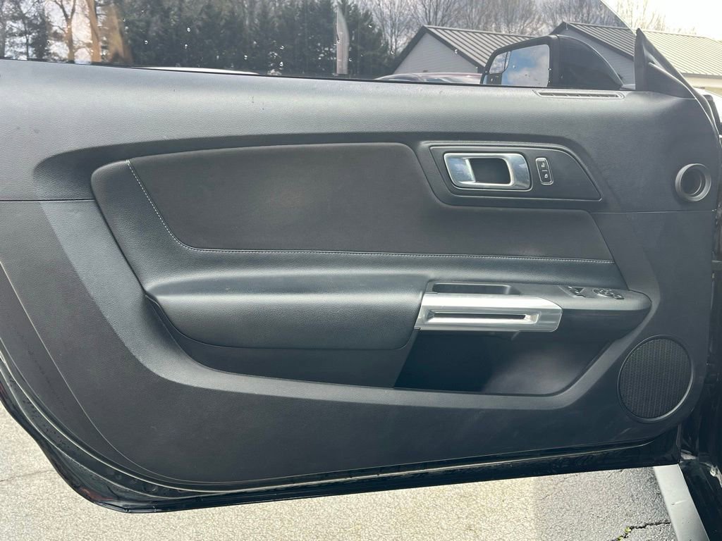 Used 2018 Ford Mustang GT RWD image 10