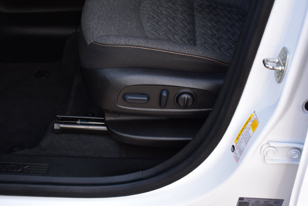 Used 2022 Chevrolet Equinox LT FWD image 18