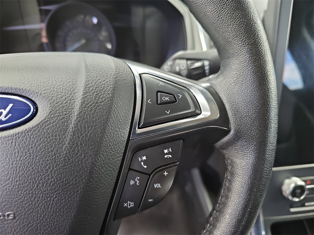 Used 2024 Ford Edge Titanium image 18