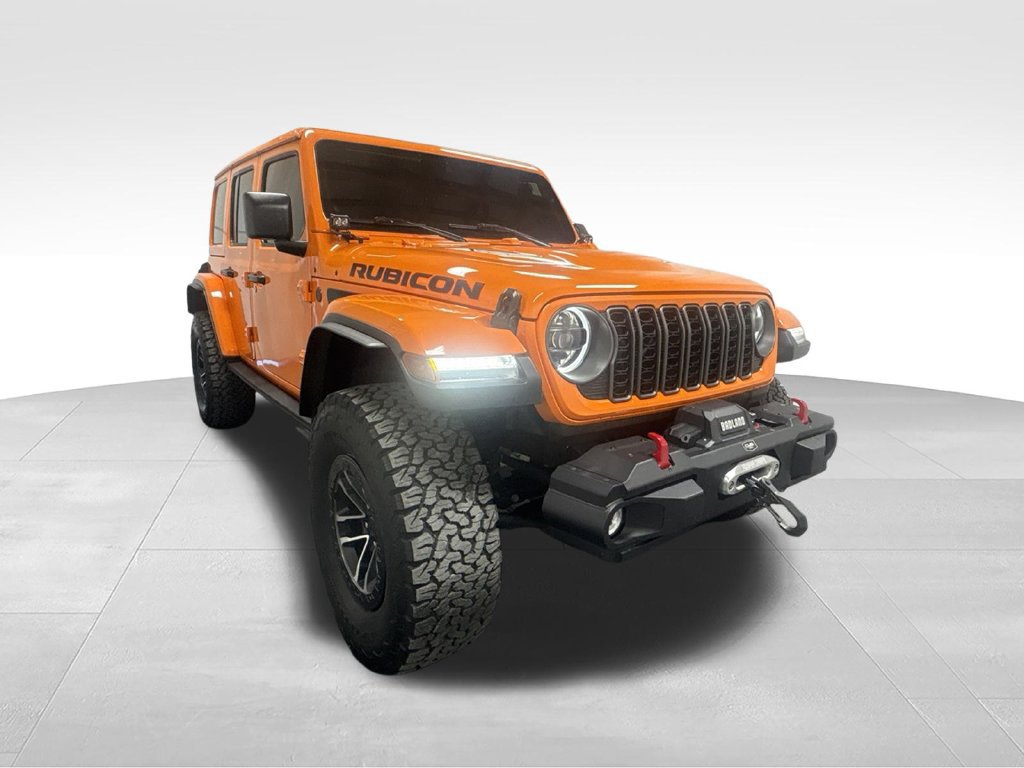 Used 2025 Jeep Wrangler Unlimited Rubicon w/ XTREMEE 35" Tire Package AWD/4WD image 5
