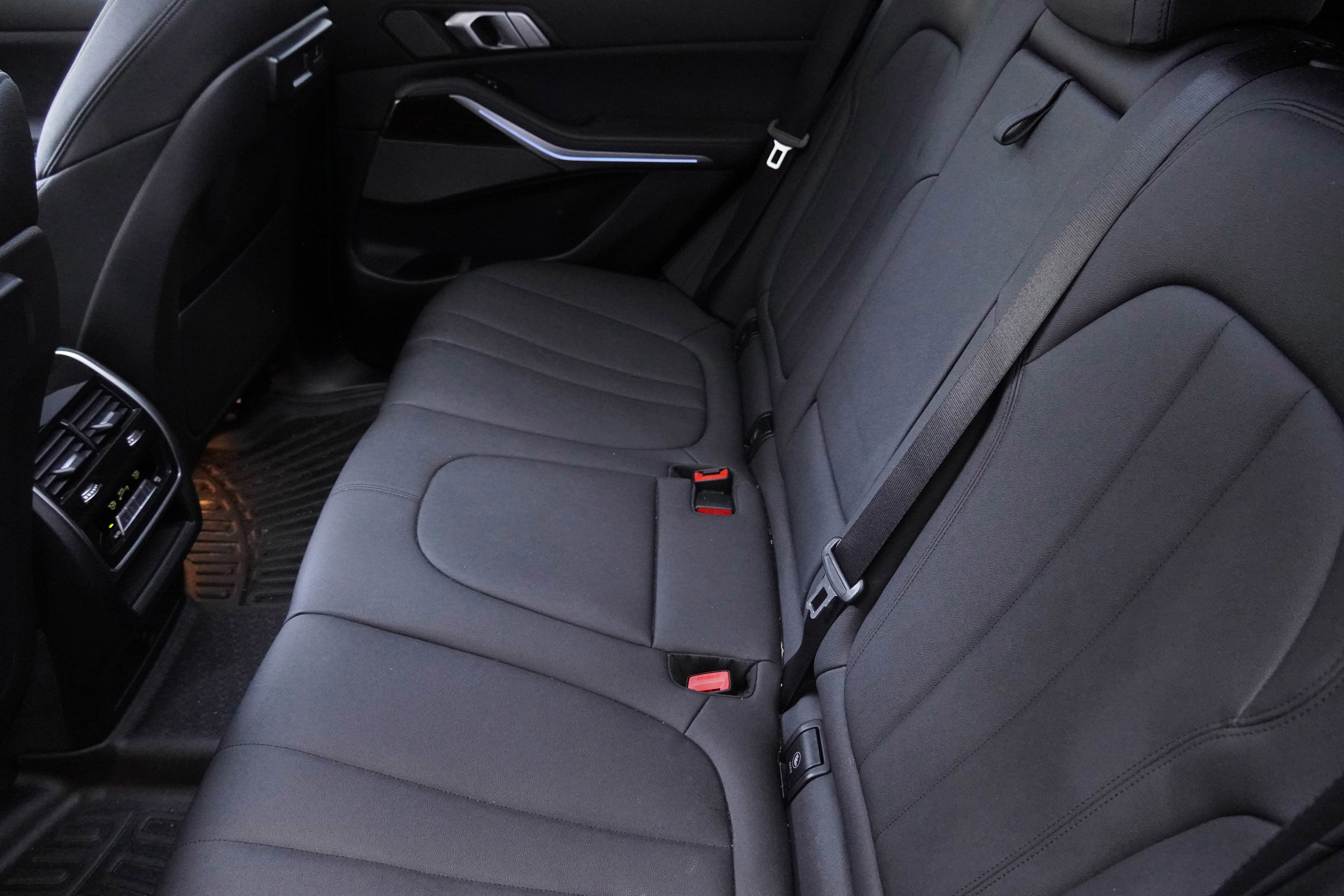Used 2021 BMW X5 sDrive40i w/ Premium Package RWD image 38