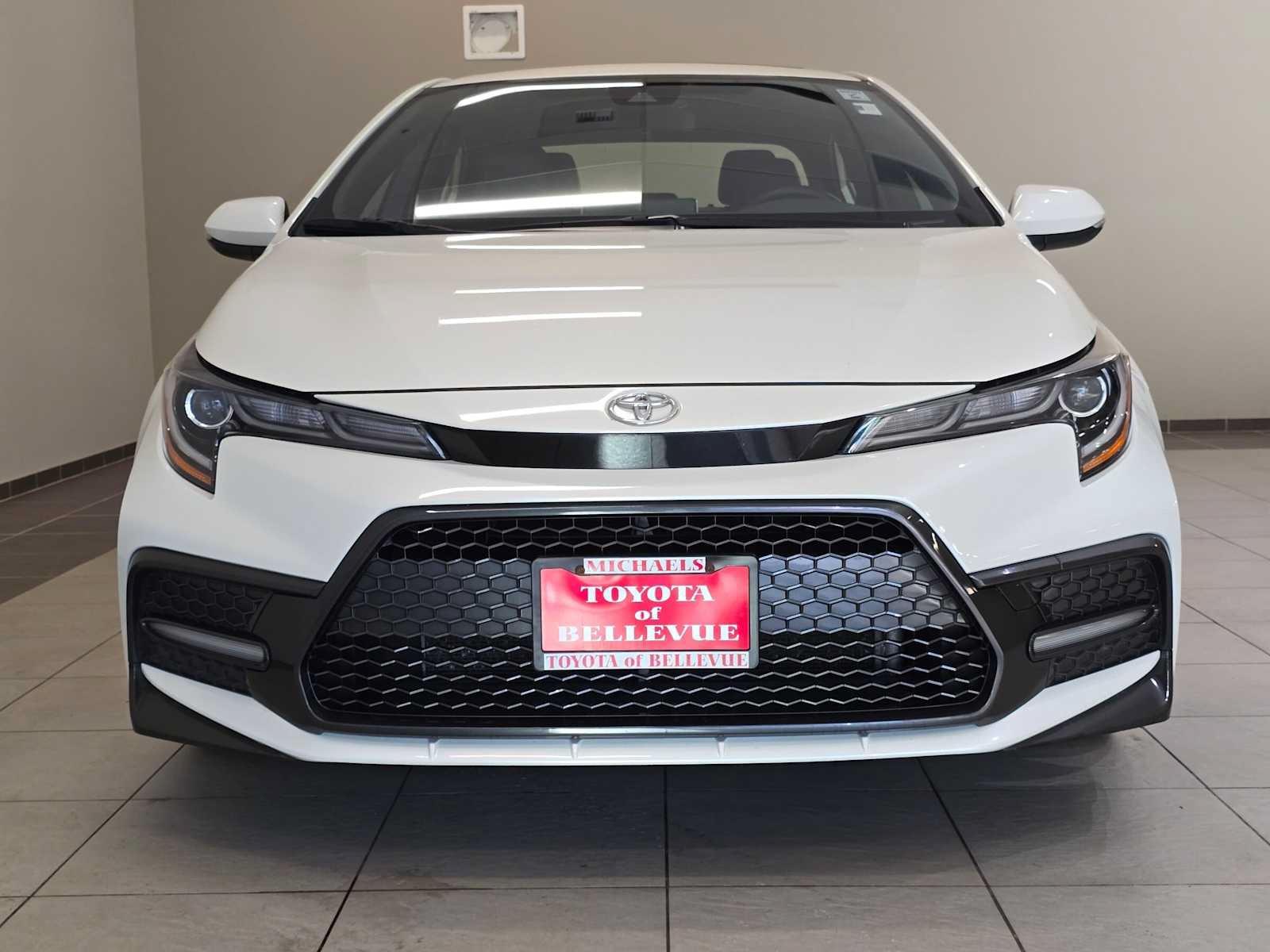 Used 2020 Toyota Corolla XSE FWD image 6