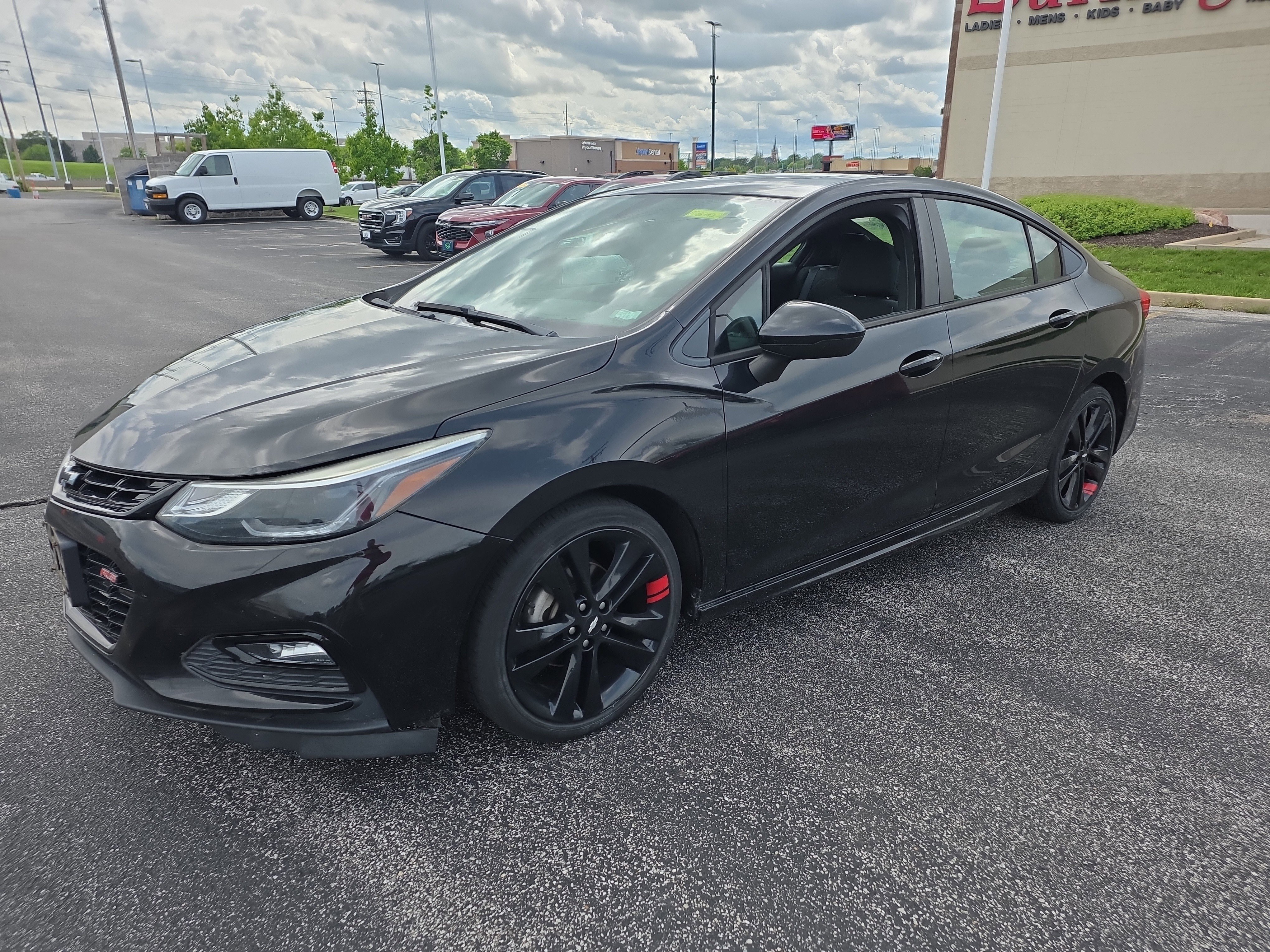 Used 2018 Chevrolet Cruze LT w/ Sun And Sound Package FWD image 7