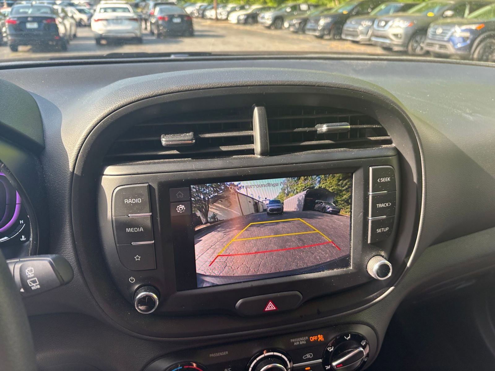 Used 2025 Kia Soul LX w/ LX Technology Package FWD image 20