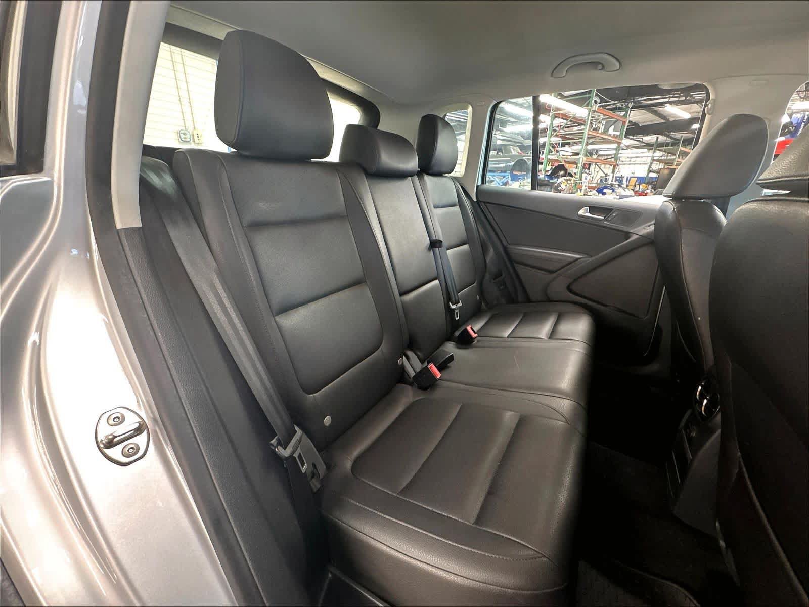 Used 2016 Volkswagen Tiguan S FWD image 28