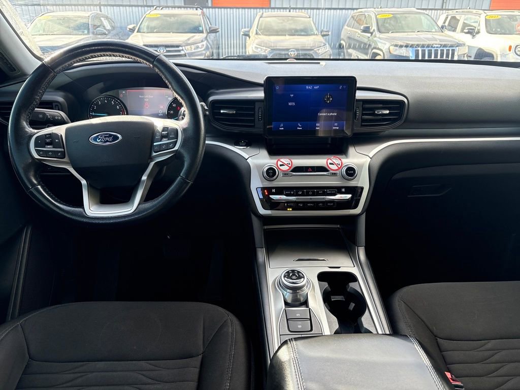 Used 2021 Ford Explorer XLT w/ Class III Trailer Tow Package image 9