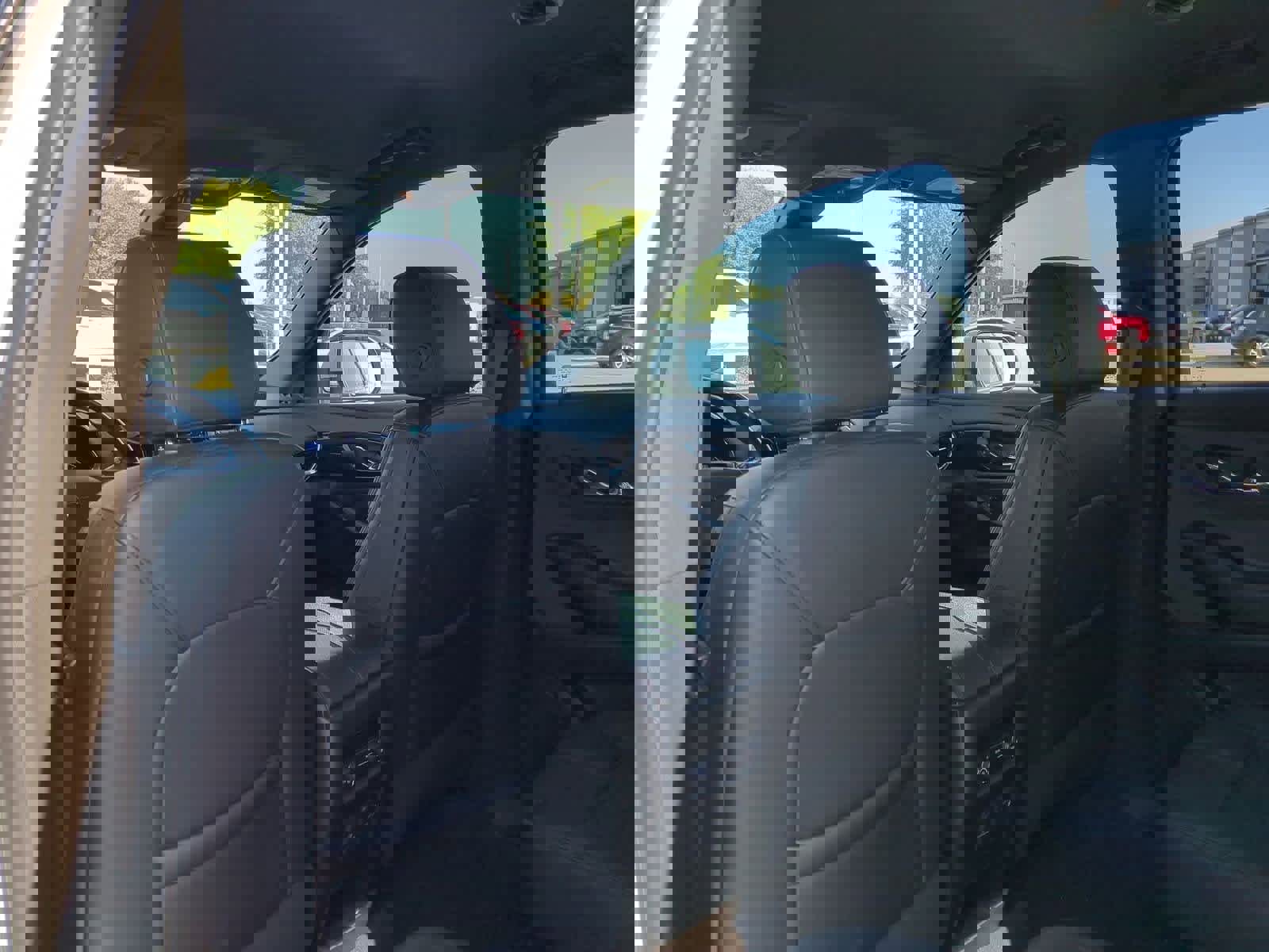 Used 2022 Chevrolet Traverse RS image 18