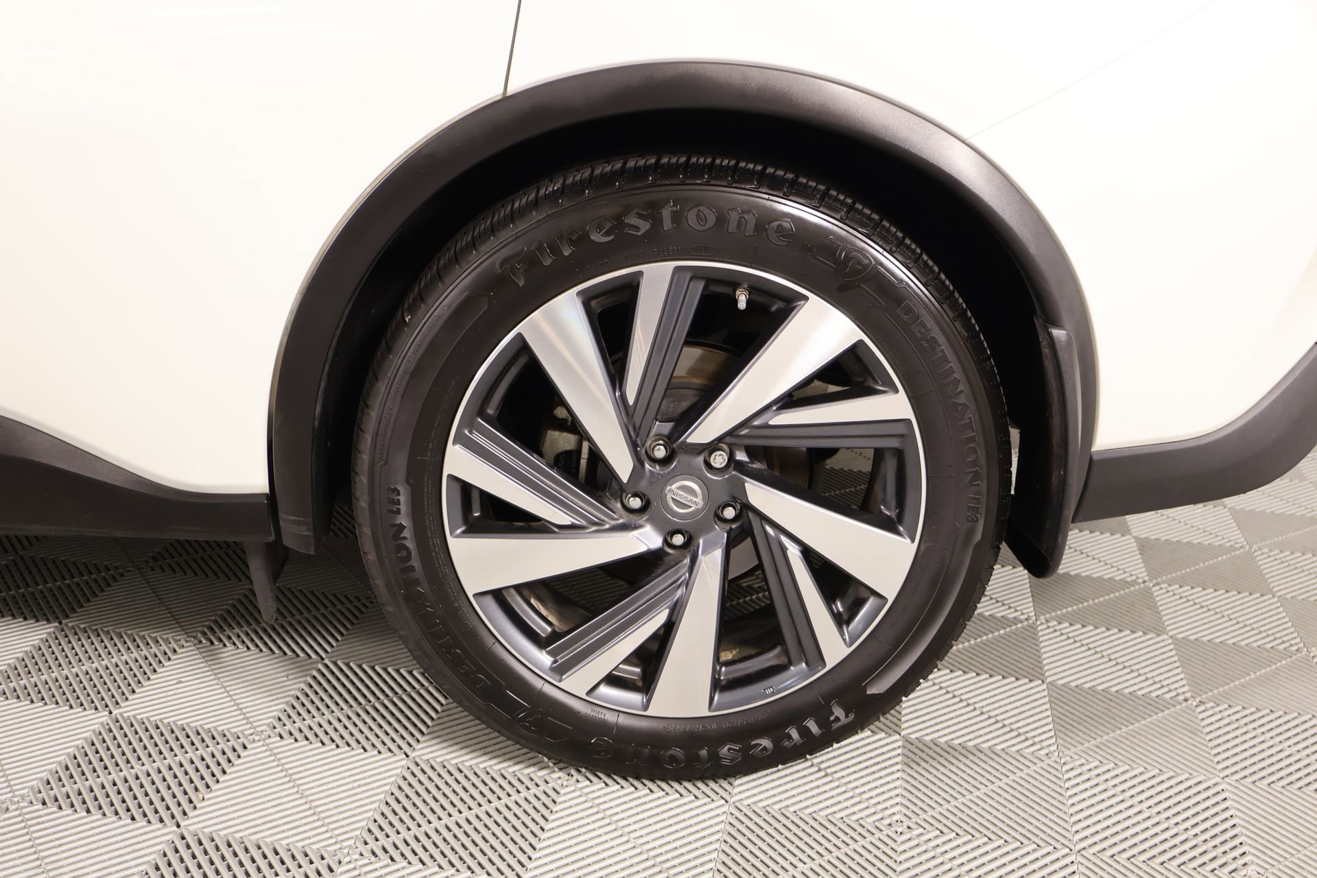 Used 2017 Nissan Murano Platinum w/ Platinum Technology Package FWD image 20