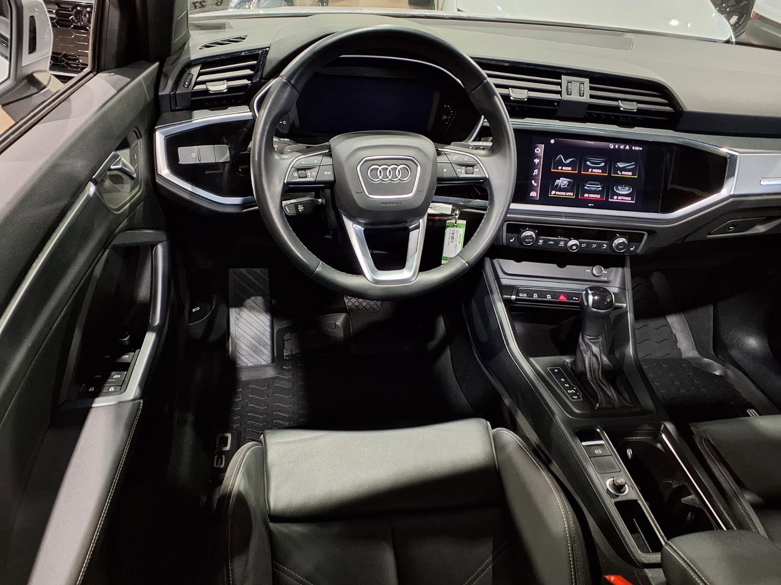 Used 2022 Audi Q3 2.0T Premium AWD/4WD image 8